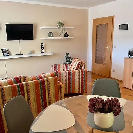 Apartamento Ferienapartments Erzpanorama